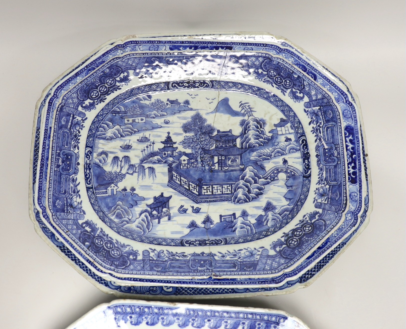 Seven late 18th century Chinese Export blue and white meat dishes, Ranging from 28 to 43. 5 cm wide